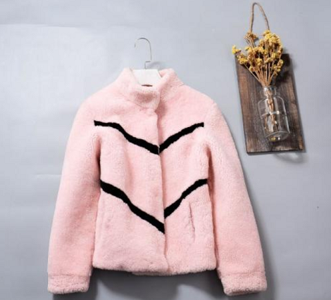 羊羔毛面料的特点有哪些?羊羔毛面料多少钱一米?